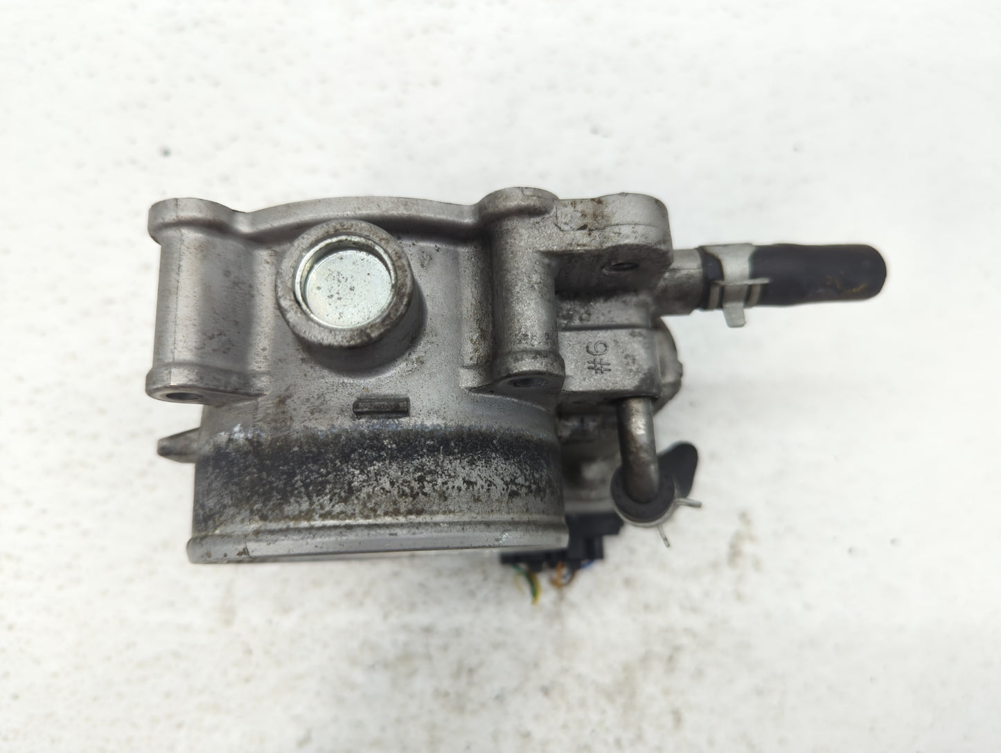 2017-2020 Kia Cadenza Throttle Body P/N:35100-3L100 35100-3B100 Fits Fits 2017 2018 2019 2020 2021 2022 OEM Used Auto Parts 