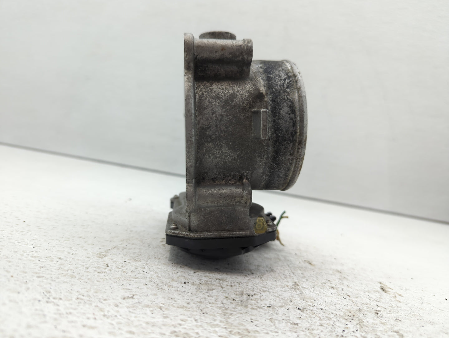 2017-2020 Kia Cadenza Throttle Body P/N:35100-3L100 35100-3B100 Fits Fits 2017 2018 2019 2020 2021 2022 OEM Used Auto Parts 