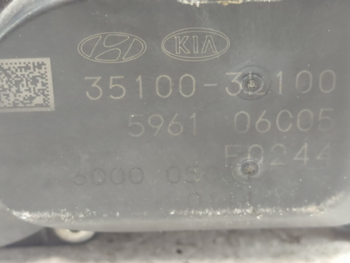 2017-2020 Kia Cadenza Throttle Body P/N:35100-3L100 35100-3B100 Fits Fits 2017 2018 2019 2020 2021 2022 OEM Used Auto Parts 