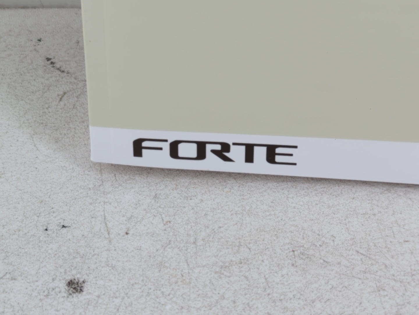 2019 Kia Forte Owners Manual Book Guide P/N:DLS4-EU95E OEM Used Auto Parts - Oemusedautoparts1.com