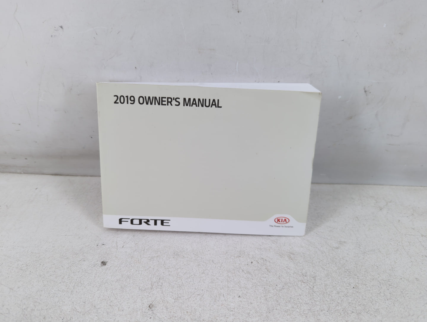 2019 Kia Forte Owners Manual Book Guide P/N:DLS4-EU8DB OEM Used Auto Parts - Oemusedautoparts1.com