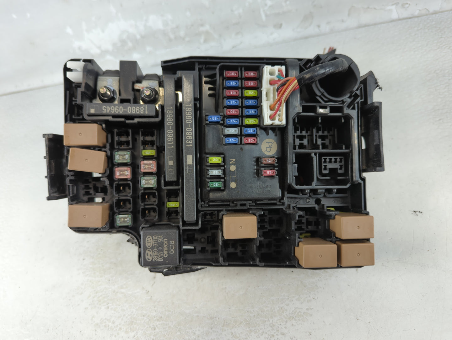 2019-2020 Kia Forte Fusebox Fuse Box Panel Relay Module P/N:91431 M7051 Fits Fits 2019 2020 OEM Used Auto Parts - Oemusedaut