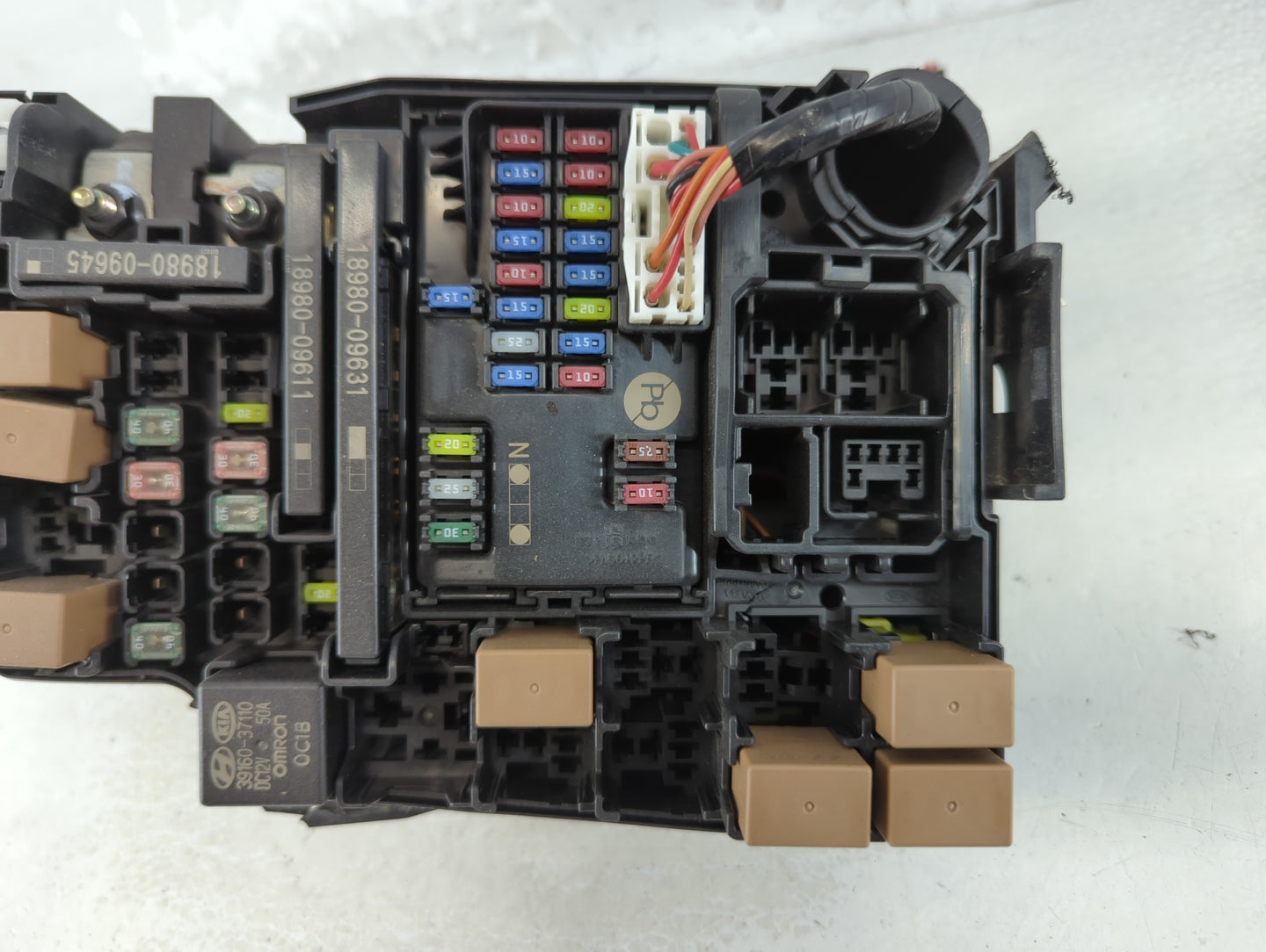 2019-2020 Kia Forte Fusebox Fuse Box Panel Relay Module P/N:91431 M7051 Fits Fits 2019 2020 OEM Used Auto Parts - Oemusedaut