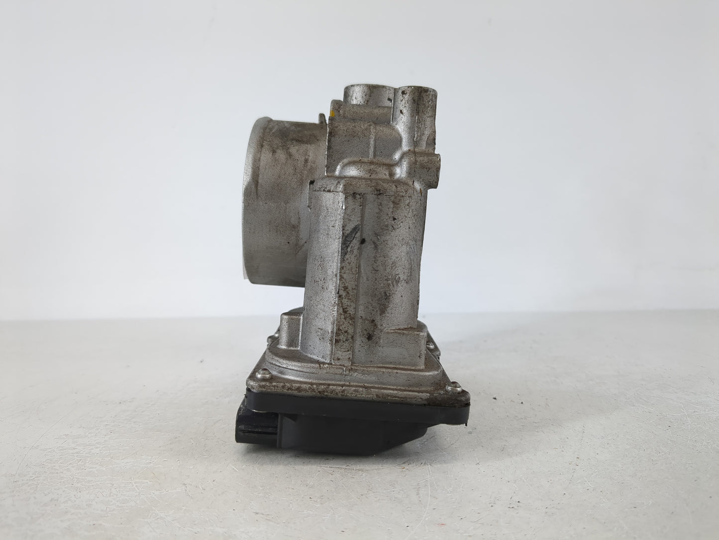2019 Kia Forte Throttle Body P/N:35100-2E710 Fits OEM Used Auto Parts - Oemusedautoparts1.com