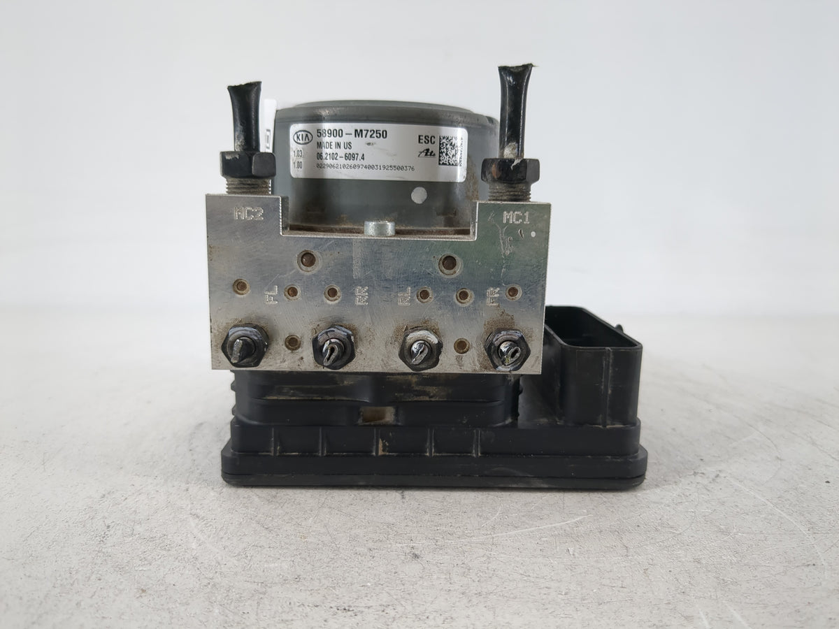 2019-2021 Kia Forte Anti-Lock Brake ABS Pump Module Actuator OEM P/N:58900-M7250 Fits Fits 2019 2020 2021 OEM Used Auto Part
