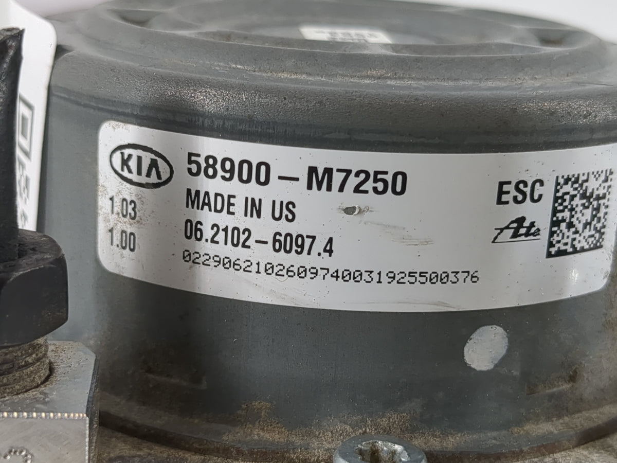 2019-2021 Kia Forte Anti-Lock Brake ABS Pump Module Actuator OEM P/N:58900-M7250 Fits Fits 2019 2020 2021 OEM Used Auto Part