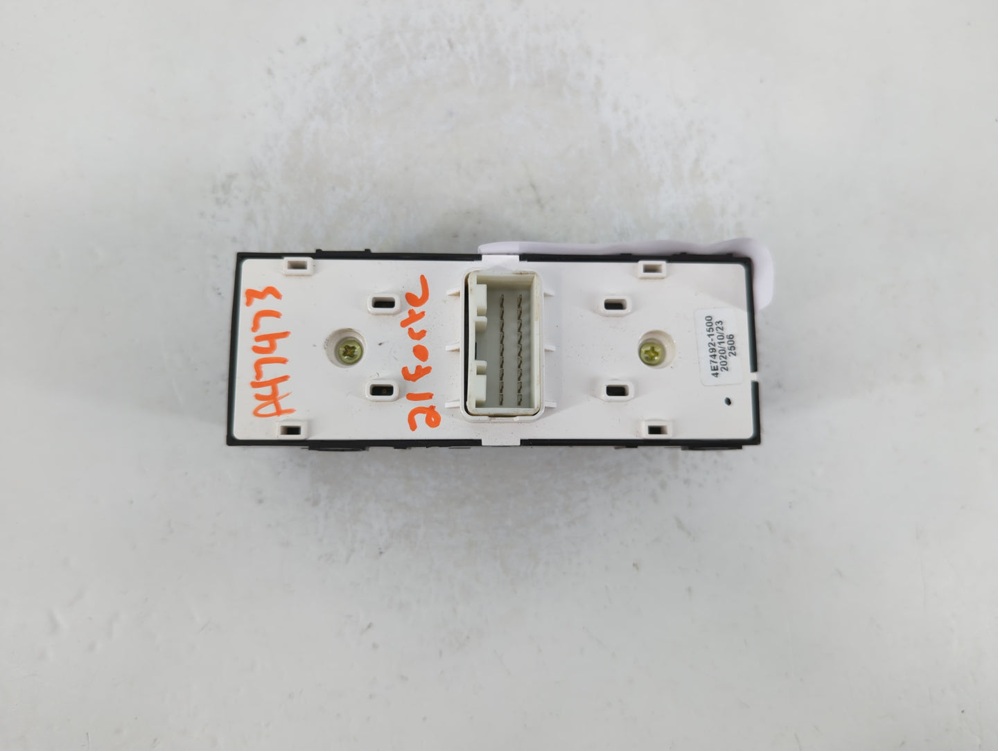 2019-2022 Kia Forte Master Power Window Switch Replacement Driver Side Left P/N:93570-M6120 Fits Fits 2019 2020 2021 2022 OE