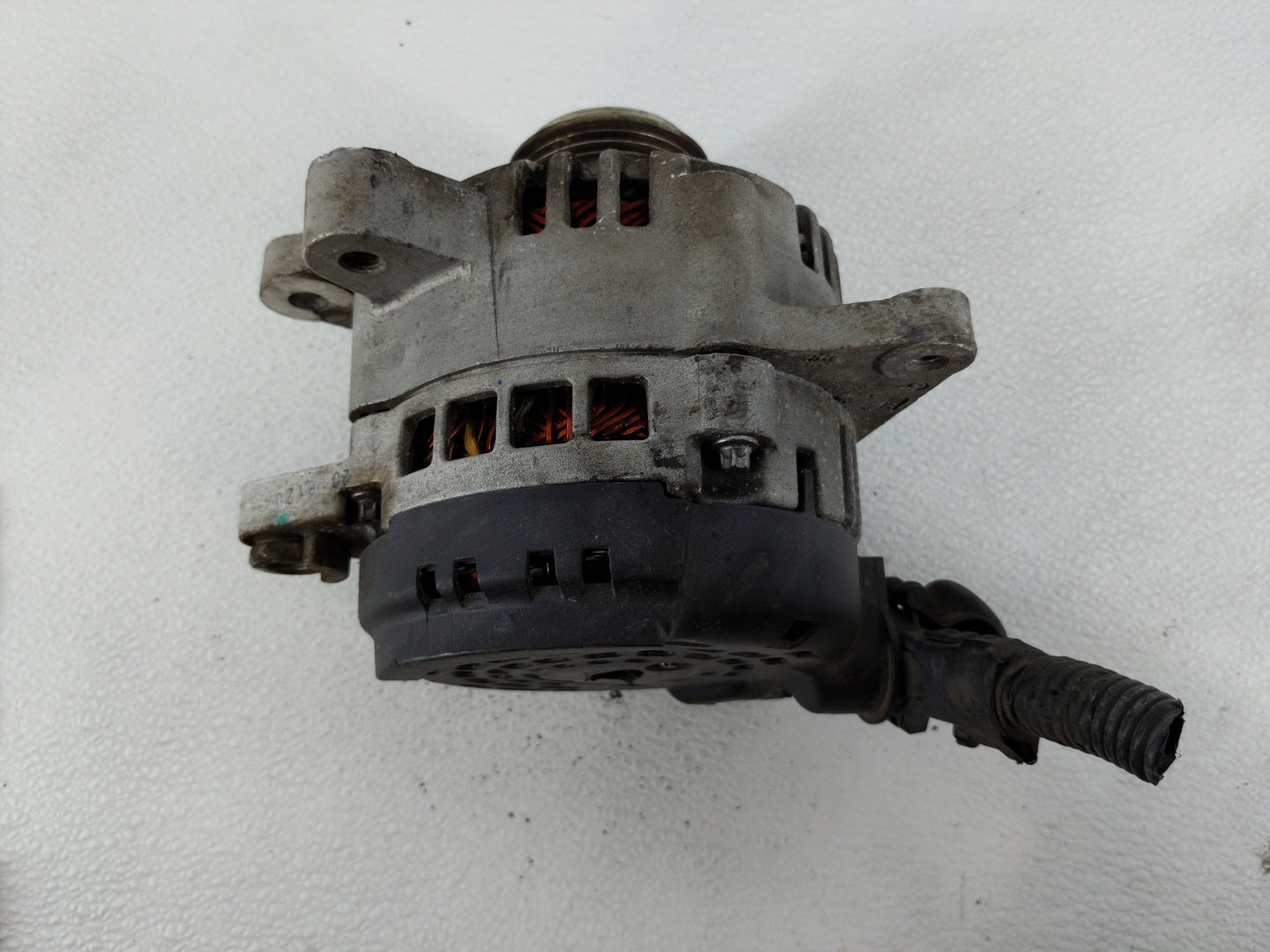 2017-2022 Kia Forte Alternator Replacement Generator Charging Assembly Engine OEM P/N:37300-2E721 Fits OEM Used Auto Parts -