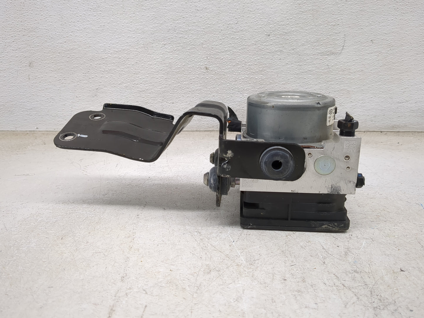 2019 Kia Forte ABS Pump Control Module Replacement P/N:58900-M7200 Fits OEM Used Auto Parts - Oemusedautoparts1.com