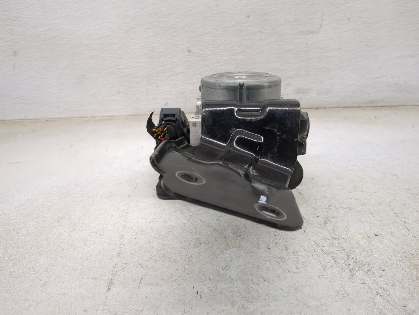 2019 Kia Forte ABS Pump Control Module Replacement P/N:58900-M7200 Fits OEM Used Auto Parts - Oemusedautoparts1.com