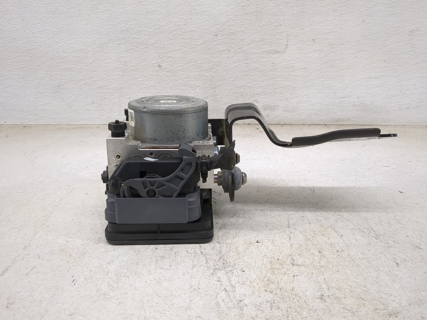 2019 Kia Forte ABS Pump Control Module Replacement P/N:58900-M7200 Fits OEM Used Auto Parts - Oemusedautoparts1.com
