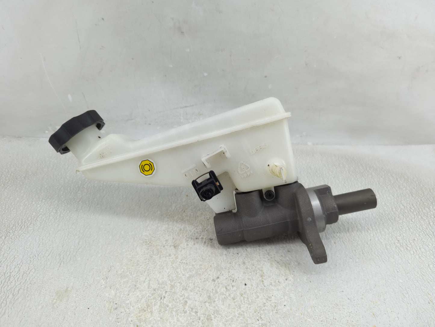 2019-2022 Kia Forte Brake Master Cylinder 1312488 - Oemusedautoparts1.com