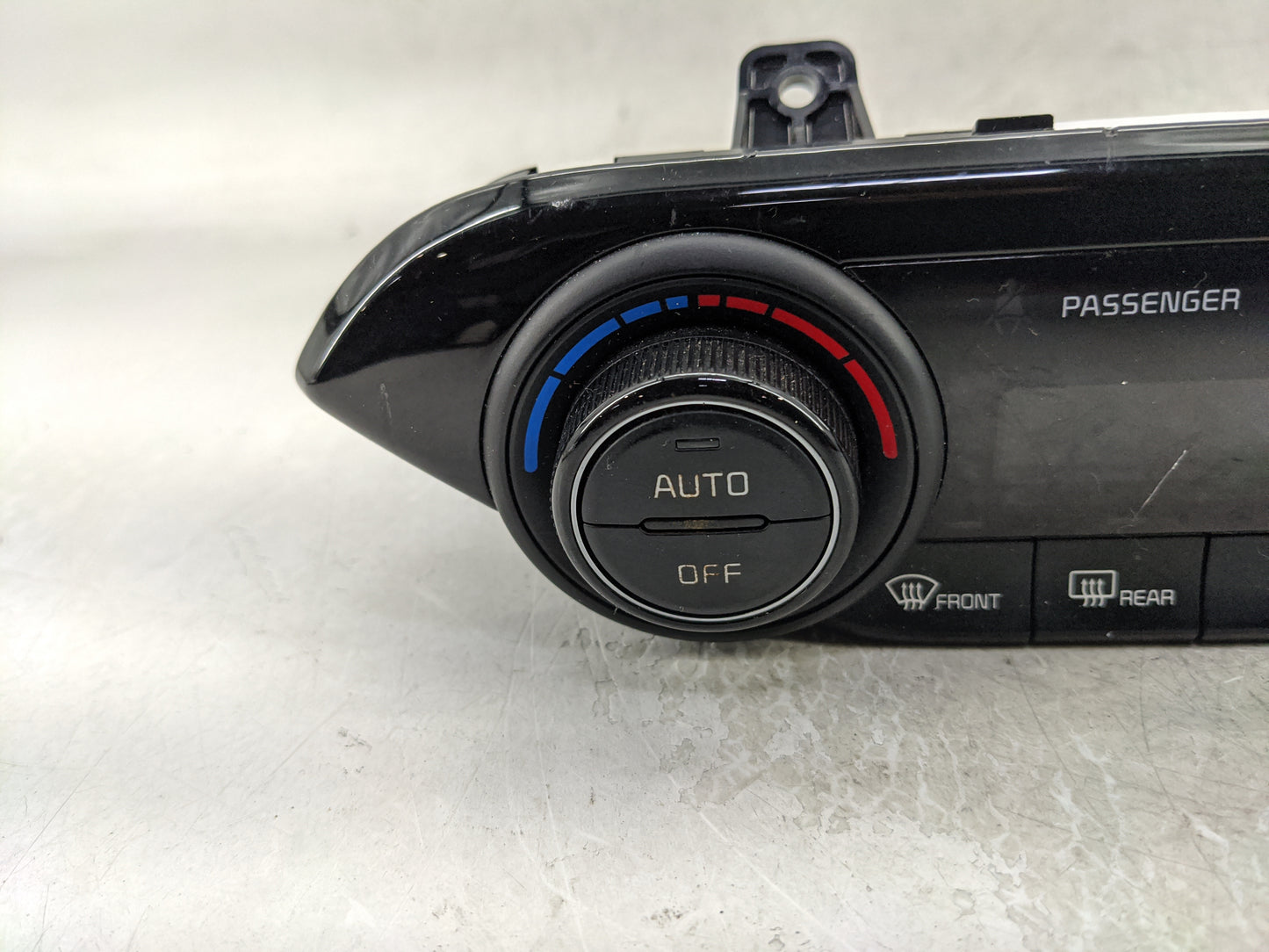 2019-2021 Kia Forte Climate Control Module Temperature AC/Heater Replacement P/N:97250-M6310WK 97250-3MXXX Fits OEM Used Aut