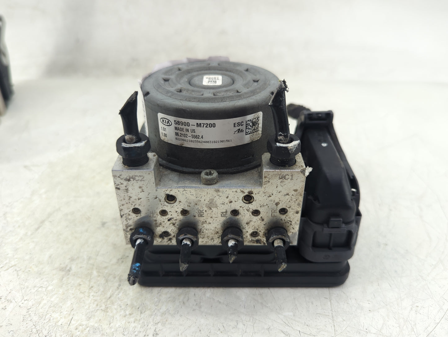 2019-2021 Kia Forte ABS Pump Control Module Replacement P/N:58900-M7200 Fits Fits 2019 2020 2021 OEM Used Auto Parts - Oemus