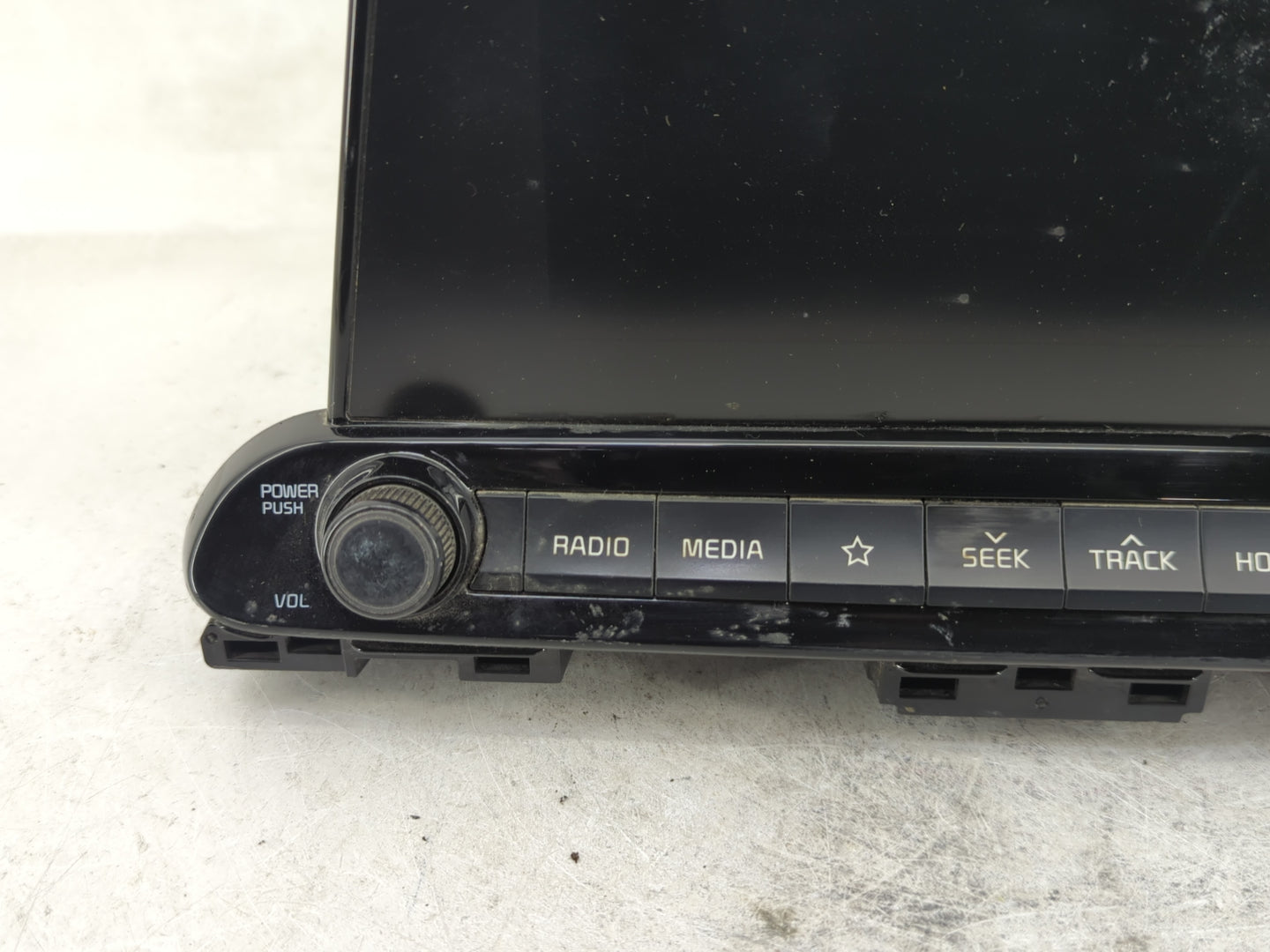 2019-2021 Kia Forte Radio AM FM Cd Player Receiver Replacement P/N:96160-M7060WK Fits Fits 2019 2020 2021 OEM Used Auto Part