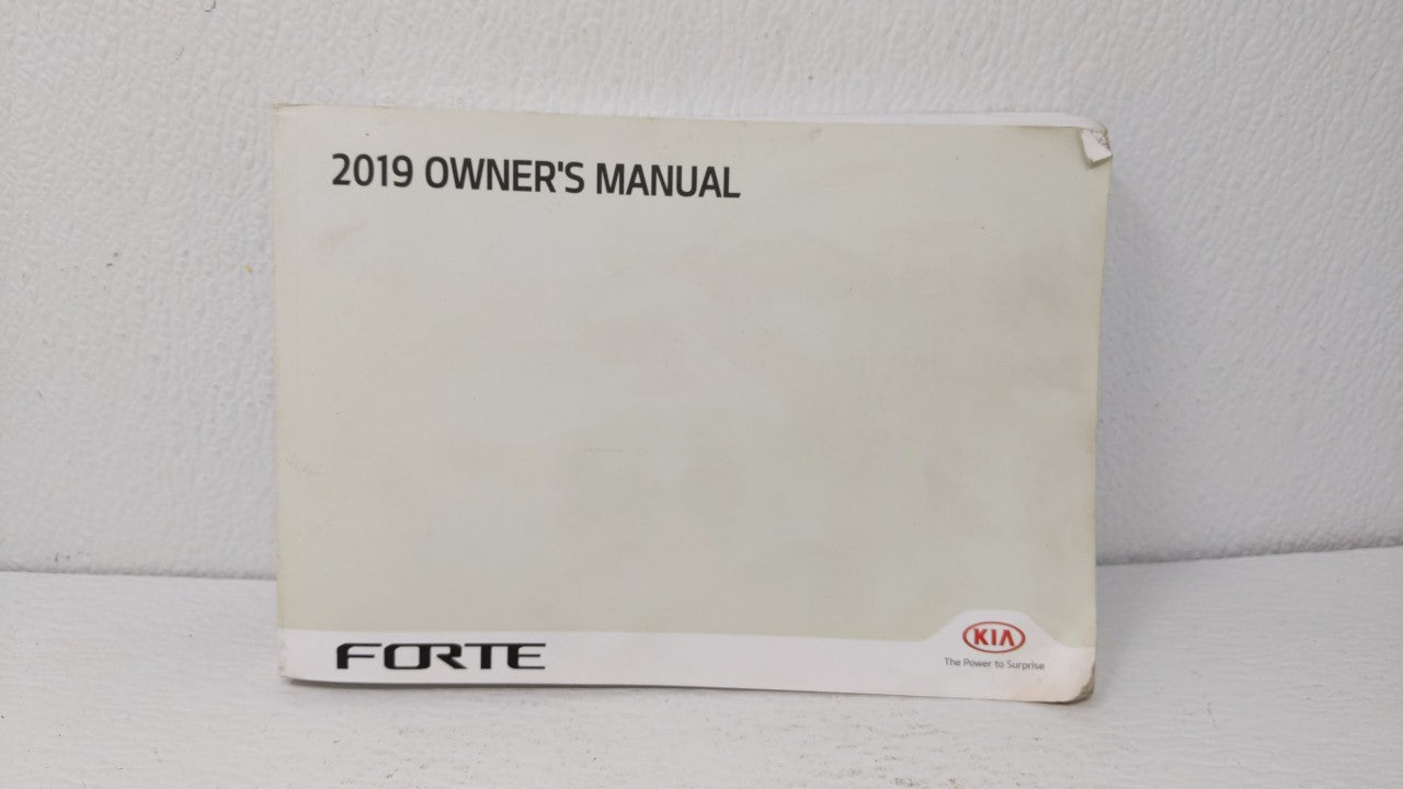 2019 Kia Forte Owners Manual Book Guide OEM Used Auto Parts - Oemusedautoparts1.com