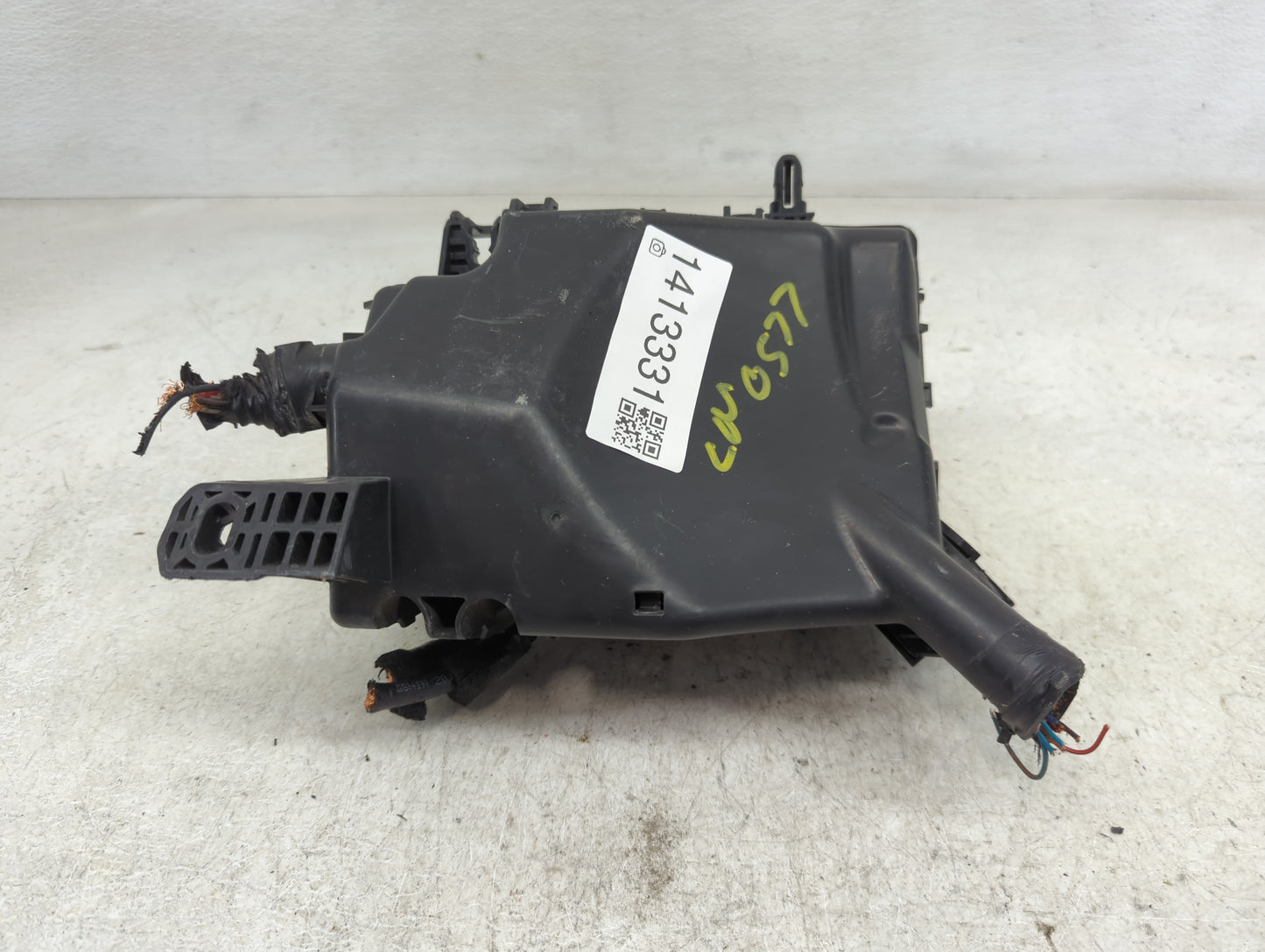 2019-2020 Kia Forte Fusebox Fuse Box Panel Relay Module P/N:91956-M7020 Fits Fits 2019 2020 OEM Used Auto Parts - Oemusedaut