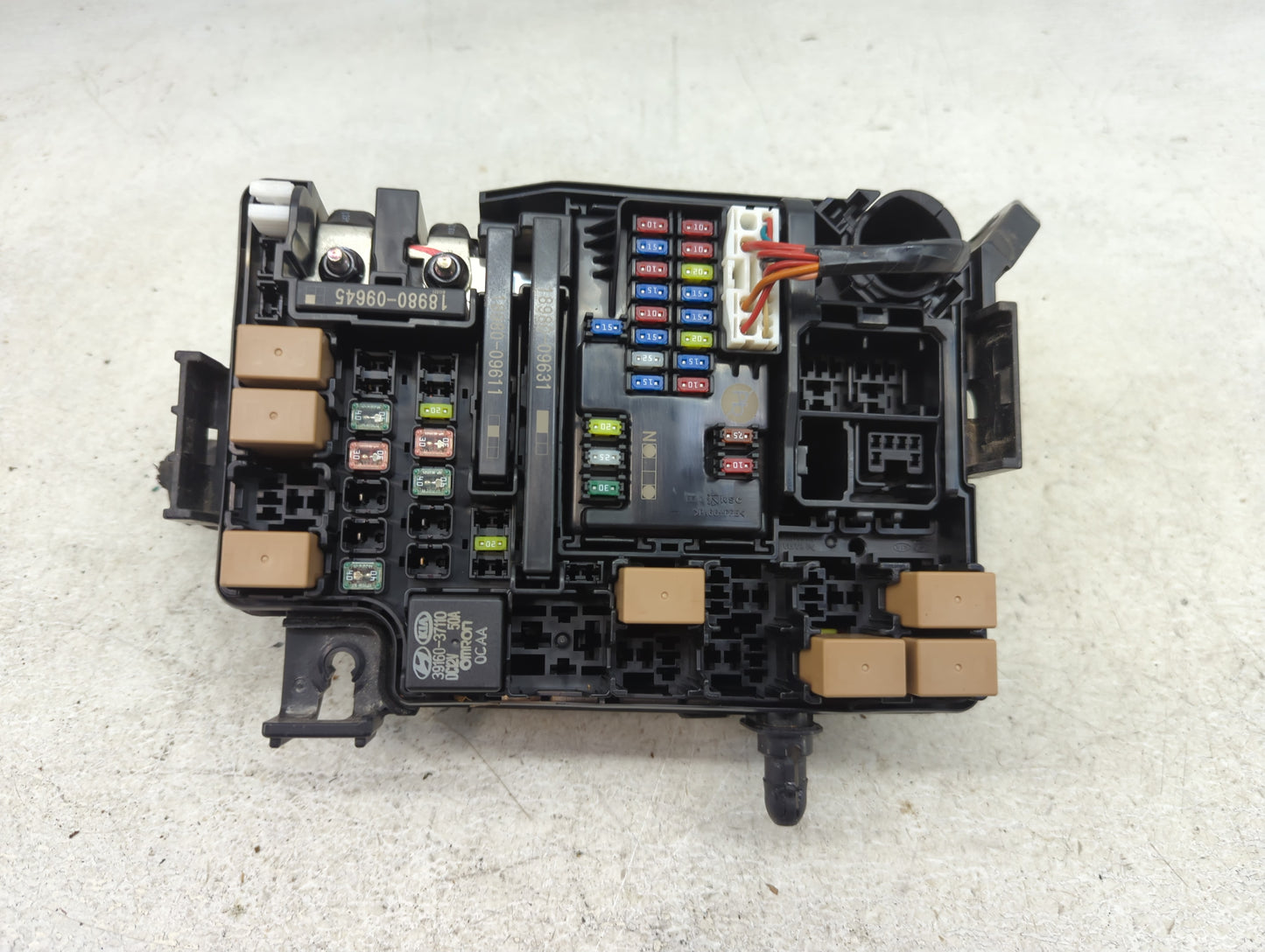 2019 Kia Forte Fusebox Fuse Box Panel Relay Module P/N:91956-M7020 501N11F00 Fits OEM Used Auto Parts - Oemusedautoparts1.co