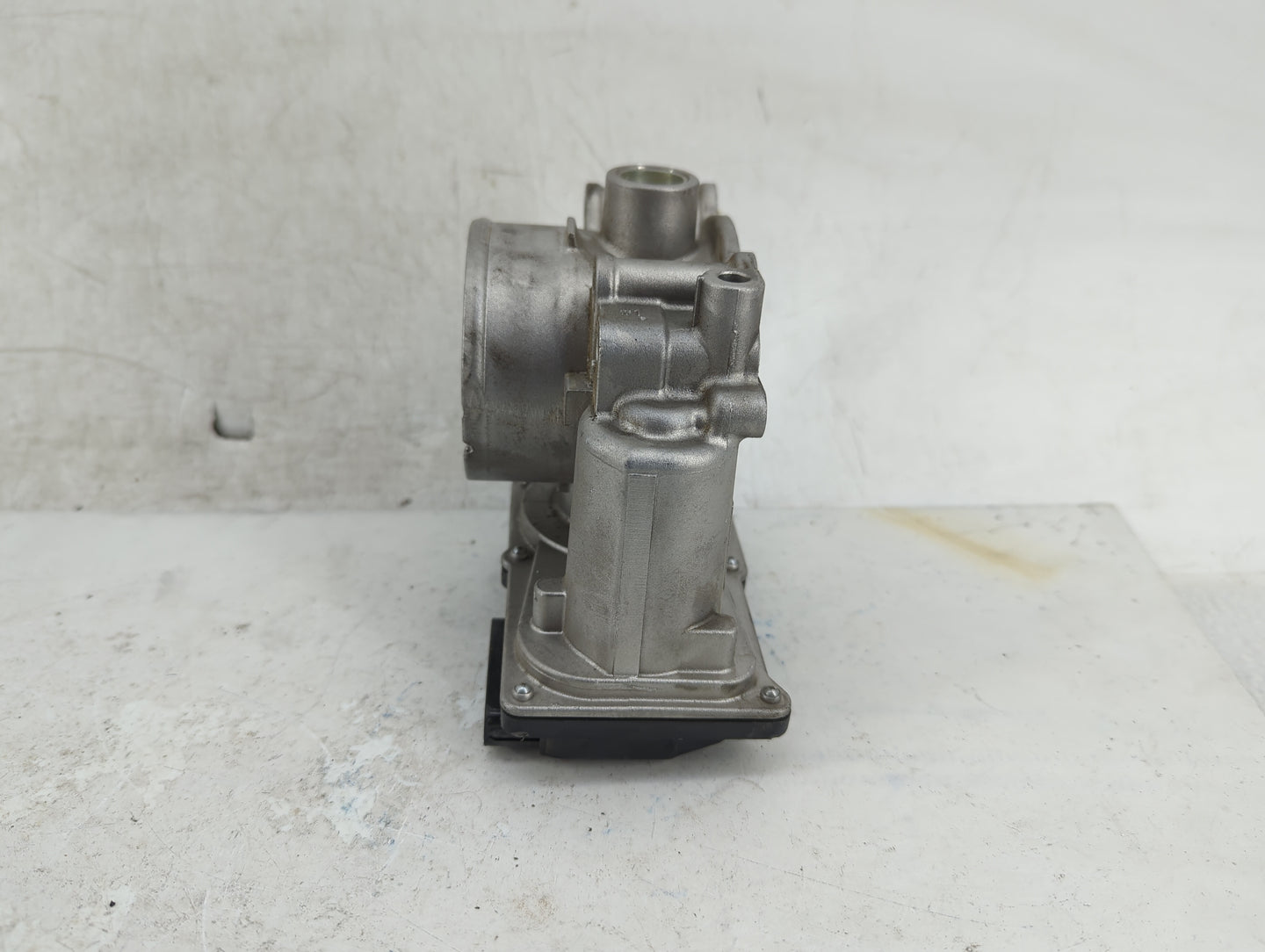 2019 Kia Forte Throttle Body P/N:35100-2E710 Fits OEM Used Auto Parts - Oemusedautoparts1.com