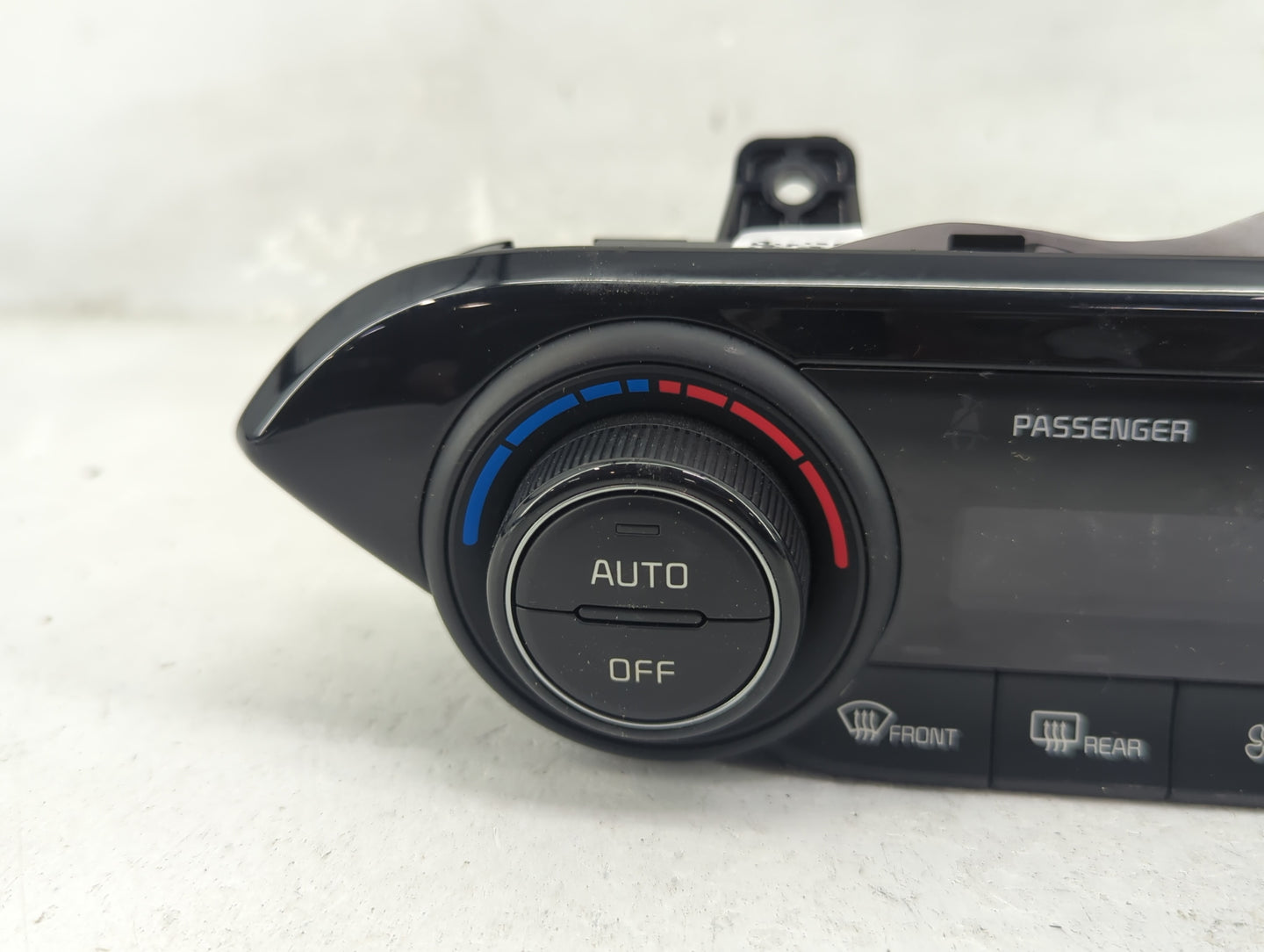 2019-2021 Kia Forte Climate Control Module Temperature AC/Heater Replacement P/N:97250-M6310WK Fits Fits 2019 2020 2021 OEM 