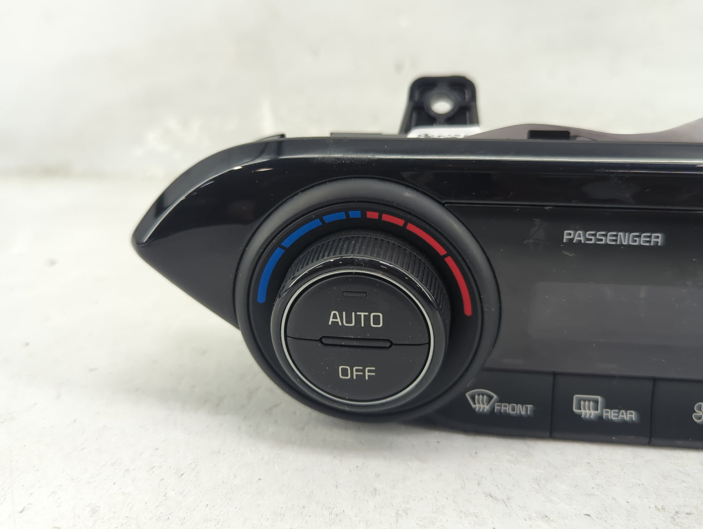 2019-2021 Kia Forte Climate Control Module Temperature AC/Heater Replacement P/N:97250-M6310WK Fits Fits 2019 2020 2021 OEM 
