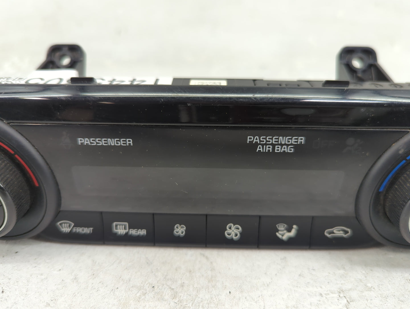 2019-2021 Kia Forte Climate Control Module Temperature AC/Heater Replacement P/N:97250-M6310WK 97250-M6XXX Fits OEM Used Aut