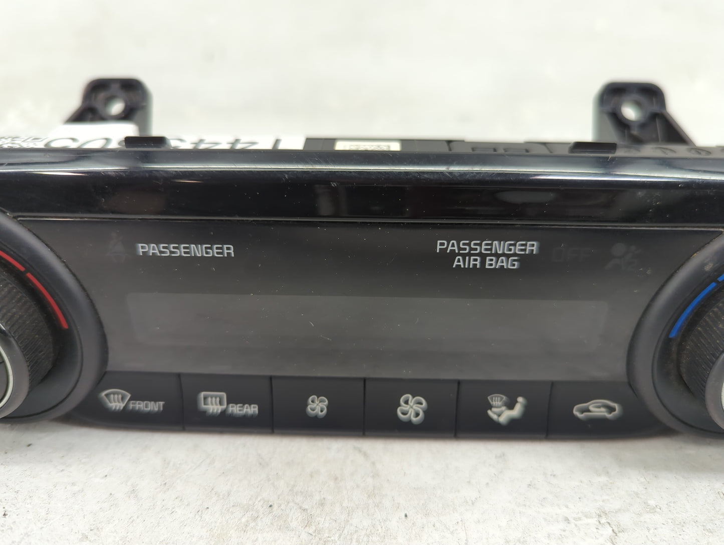 2019-2021 Kia Forte Climate Control Module Temperature AC/Heater Replacement P/N:97250-M6310WK 97250-M6XXX Fits OEM Used Aut