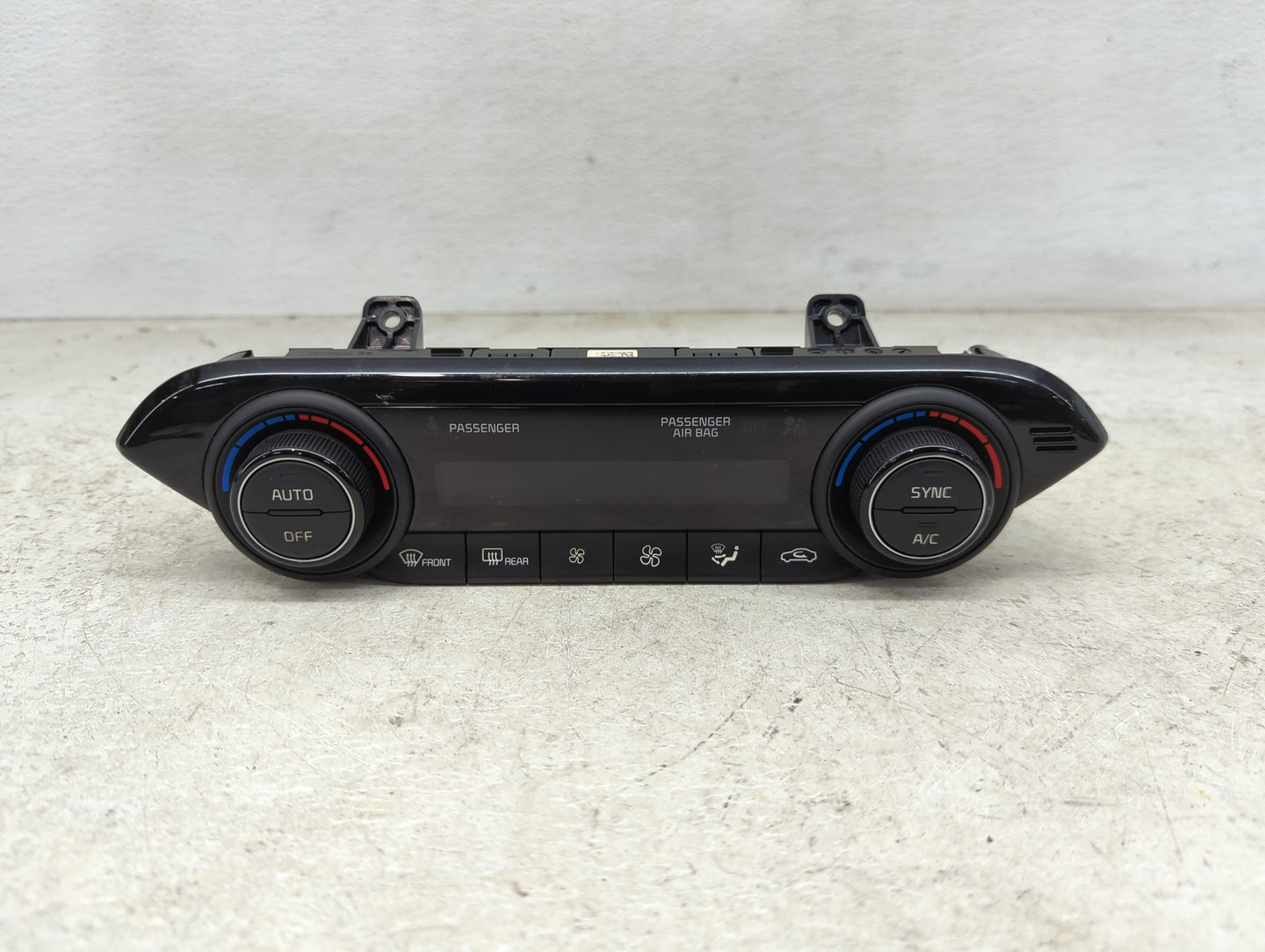 2019-2021 Kia Forte Climate Control Module Temperature AC/Heater Replacement P/N:97250-M6320WK Fits Fits 2019 2020 2021 OEM 