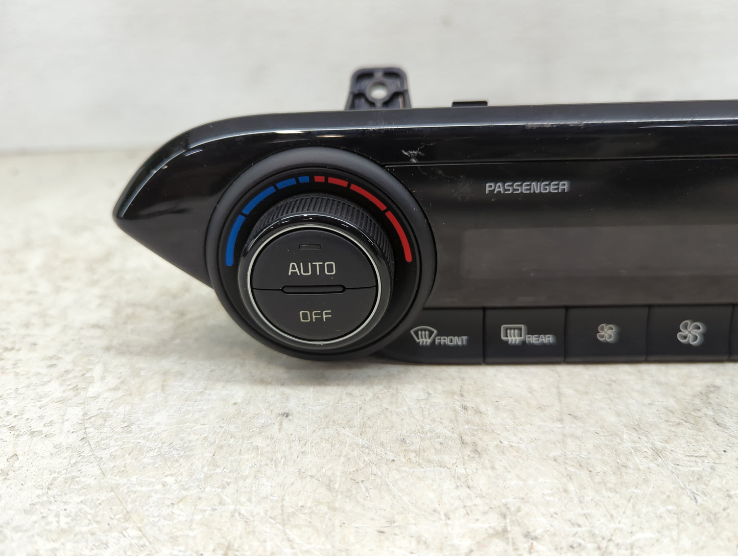 2019-2021 Kia Forte Climate Control Module Temperature AC/Heater Replacement P/N:97250-M6320WK Fits Fits 2019 2020 2021 OEM 