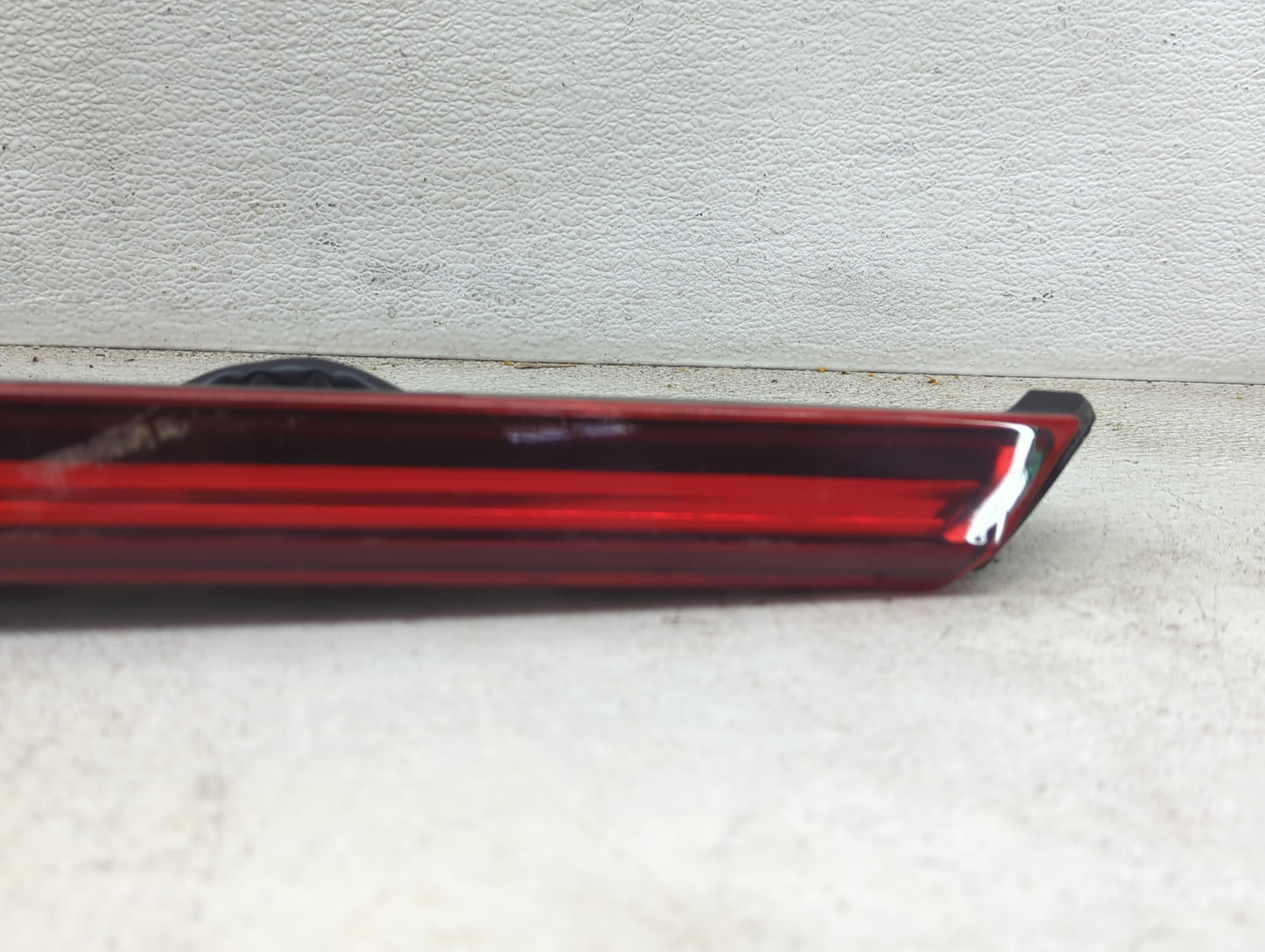 2019-2021 Kia Forte Rear Center Lid Brake Light Tail Light P/N:92501-D3100 92501-D3000 Fits Fits 2019 2020 2021 OEM Used Aut