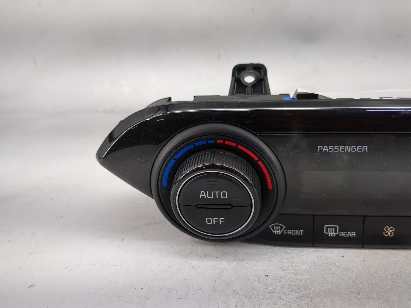 2019-2021 Kia Forte Climate Control Module Temperature AC/Heater Replacement P/N:97250-M6320WK Fits Fits 2019 2020 2021 OEM 