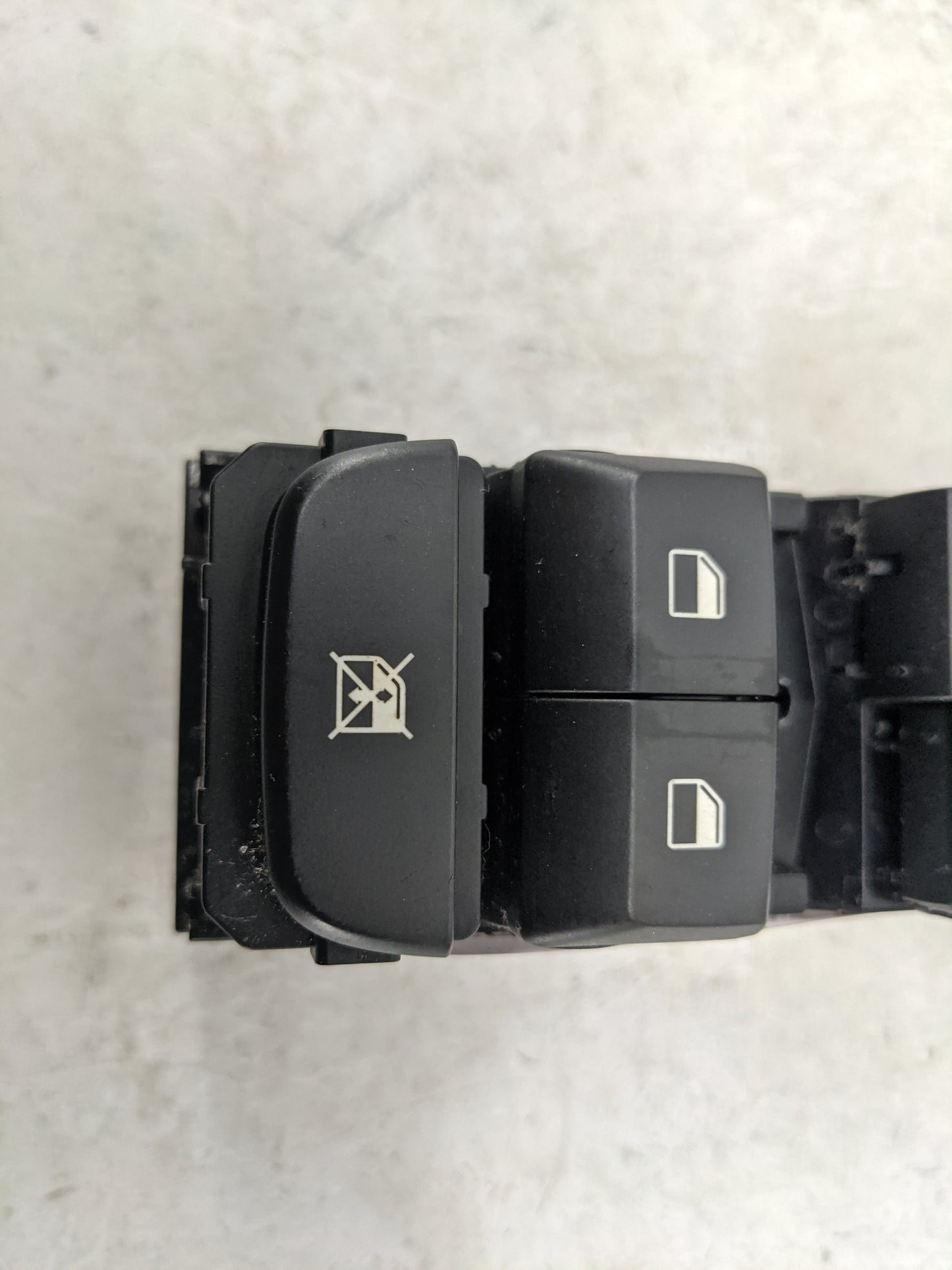 2019 Kia Forte Master Power Window Switch Replacement Driver Side Left P/N:93570-M6120 4E7493-1000 Fits OEM Used Auto Parts 