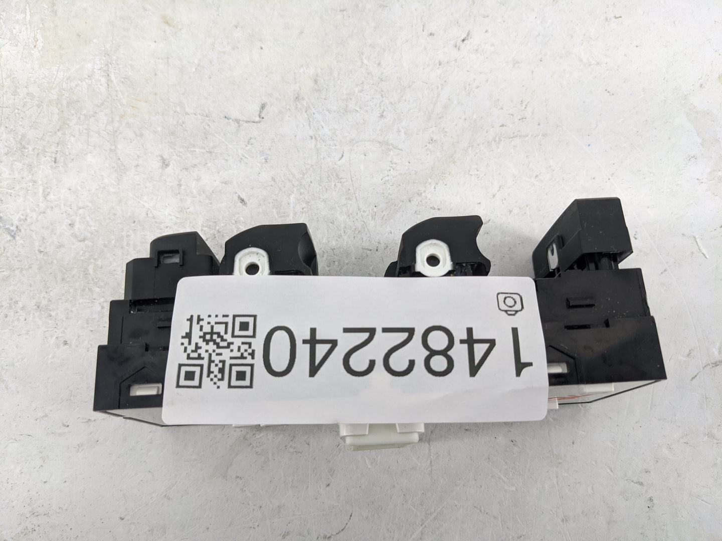 2019 Kia Forte Master Power Window Switch Replacement Driver Side Left P/N:93570-M6120 4E7493-1000 Fits OEM Used Auto Parts 