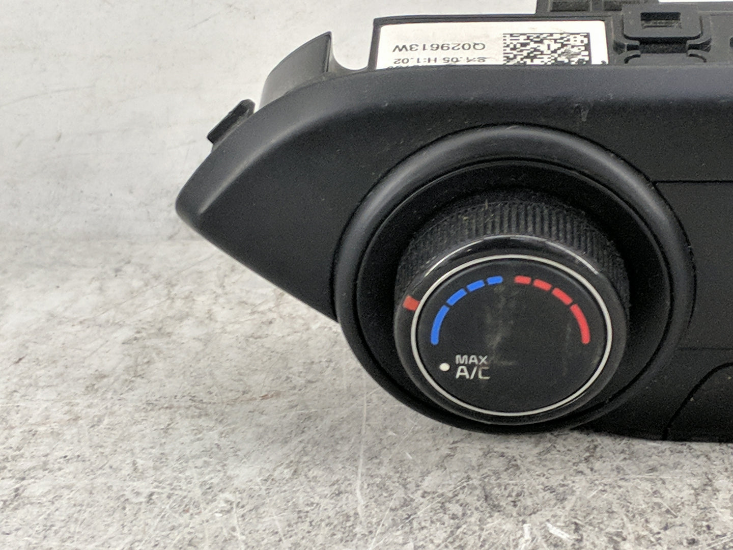 2019-2021 Kia Forte Climate Control Module Temperature AC/Heater Replacement P/N:97250-M6130 Q029613W Fits Fits 2019 2020 20