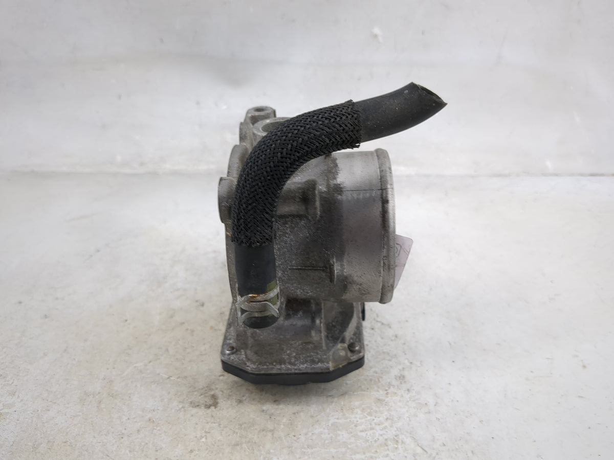 2019 Kia Forte Throttle Body P/N:35100-2E710 6100 06B05 Fits OEM Used Auto Parts - Oemusedautoparts1.com