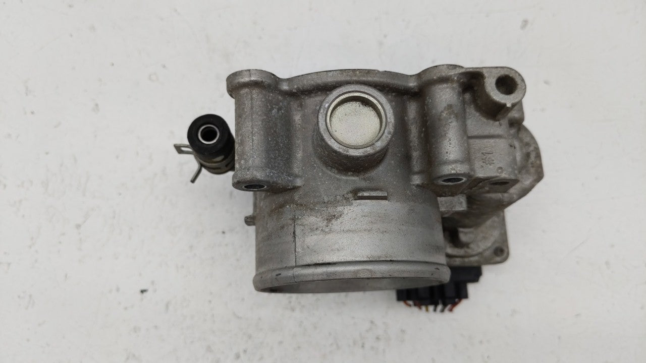 2019 Kia Forte Throttle Body P/N:35100-2E710 Fits OEM Used Auto Parts - Oemusedautoparts1.com