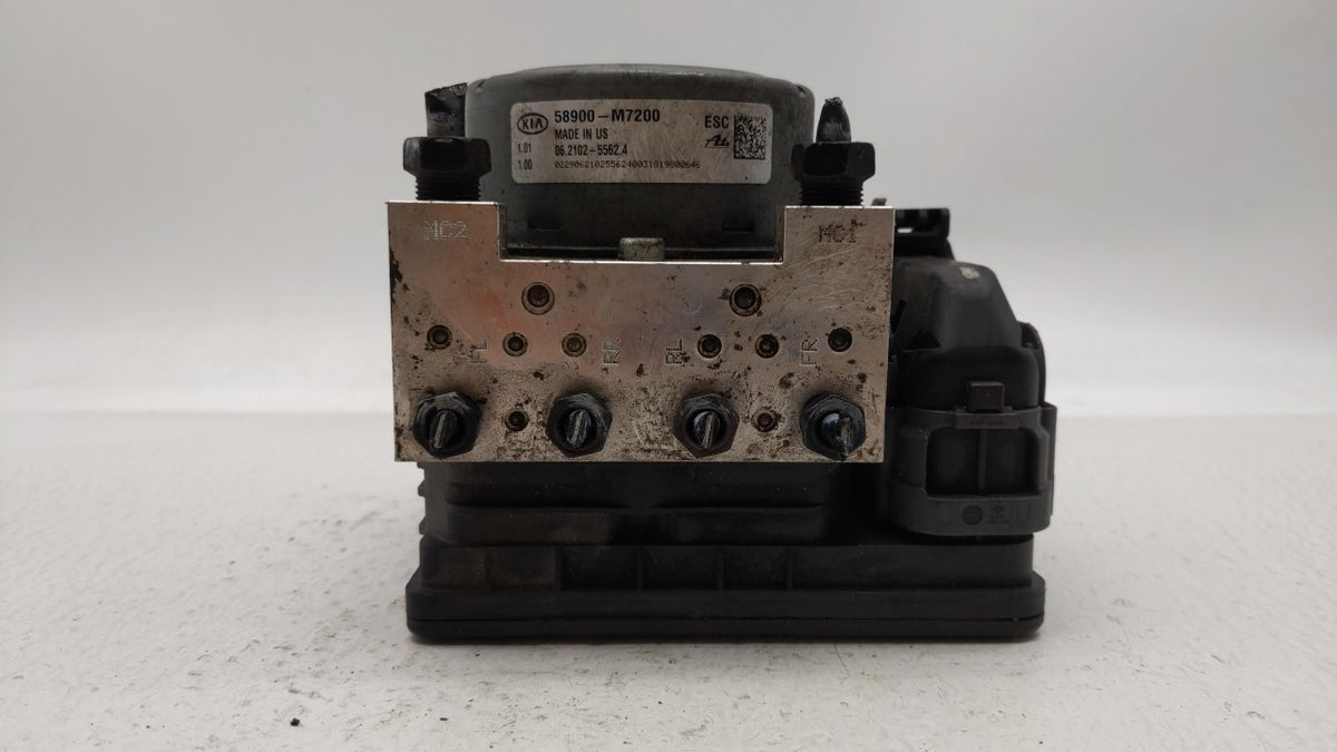 2019-2021 Kia Forte Anti-Lock Brake ABS Pump Module Actuator OEM P/N:58900-M7250 Fits Fits 2019 2020 2021 OEM Used Auto Part