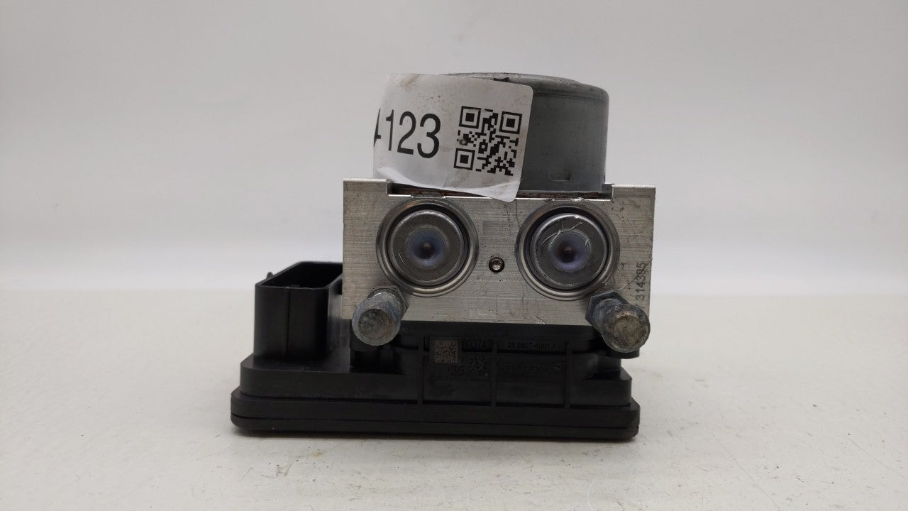 2019 Kia Forte ABS Pump Control Module Replacement P/N:58900-M7260 58900-M7200 Fits OEM Used Auto Parts - Oemusedautoparts1.