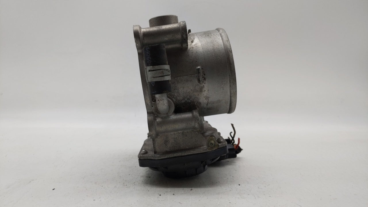 2019 Kia Forte Throttle Body P/N:35100-2E710 Fits OEM Used Auto Parts - Oemusedautoparts1.com