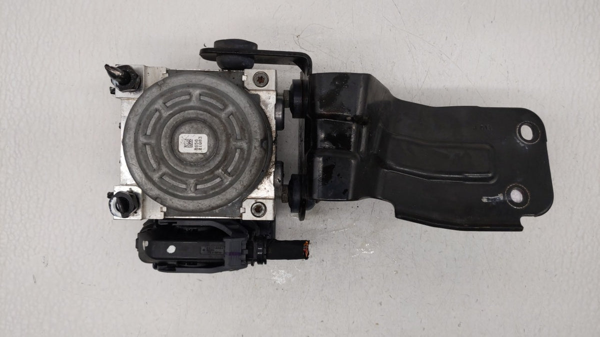 2019 Kia Forte Anti-Lock Brake ABS Pump Module Actuator OEM P/N:58900-M7200 58900-M7200 Fits OEM Used Auto Parts - Oemusedau