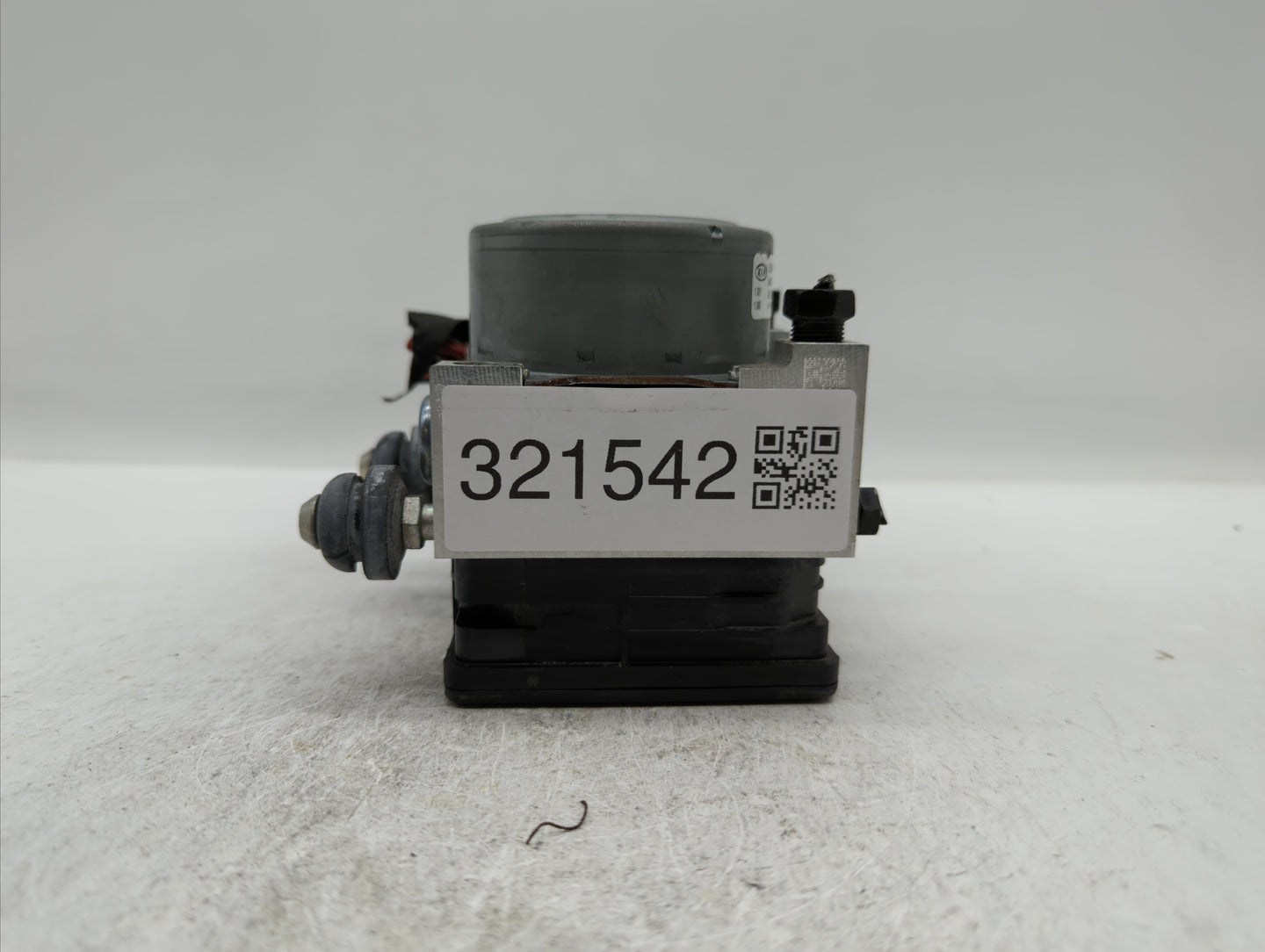 2019 Kia Forte ABS Pump Control Module Replacement P/N:58900-M7200 58900-M7200 Fits OEM Used Auto Parts - Oemusedautoparts1.