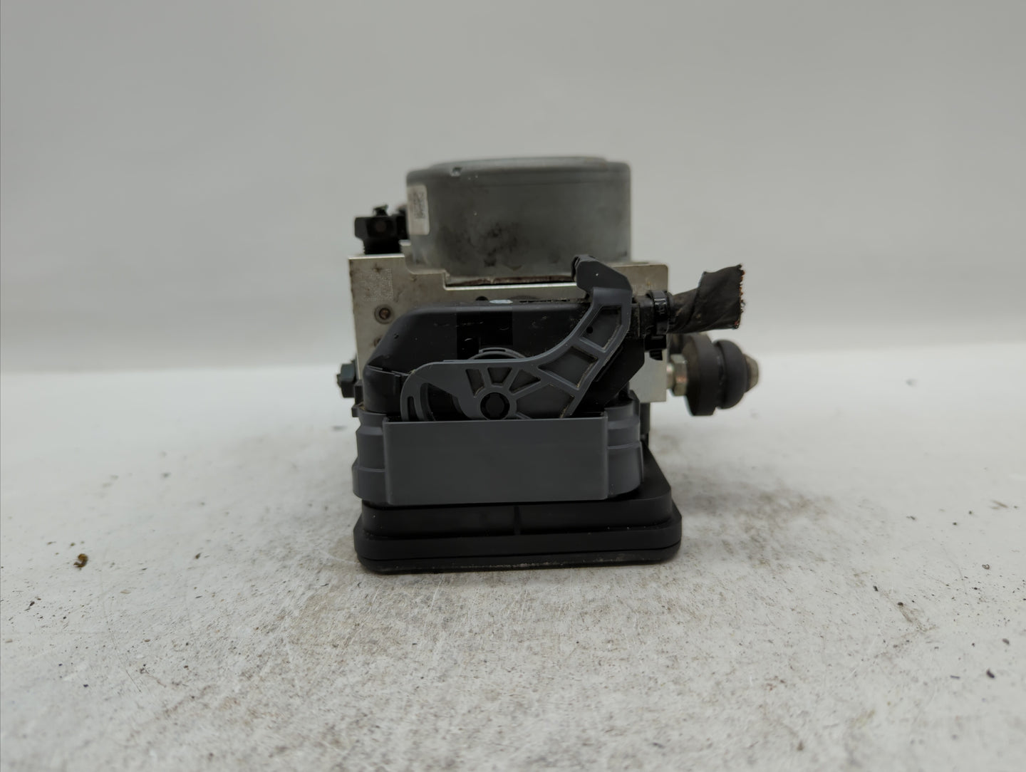 2019 Kia Forte ABS Pump Control Module Replacement P/N:58900-M7200 Fits OEM Used Auto Parts - Oemusedautoparts1.com