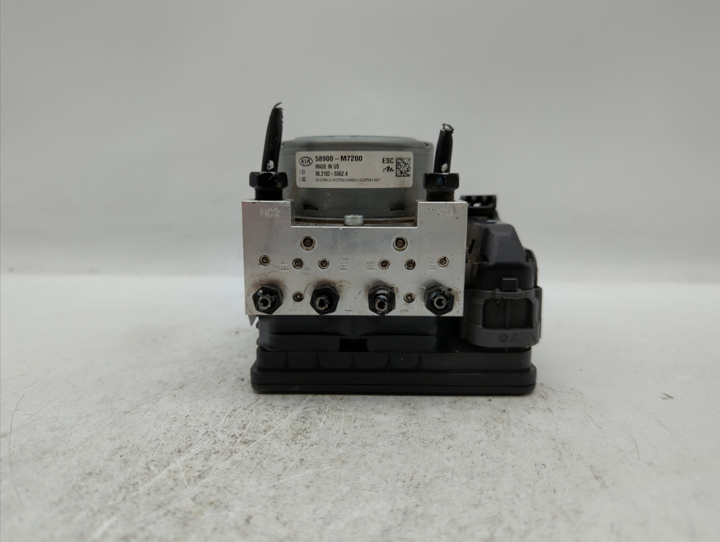 2019 Kia Forte ABS Pump Control Module Replacement P/N:58900-M7200 58900-M7200 Fits OEM Used Auto Parts - Oemusedautoparts1.