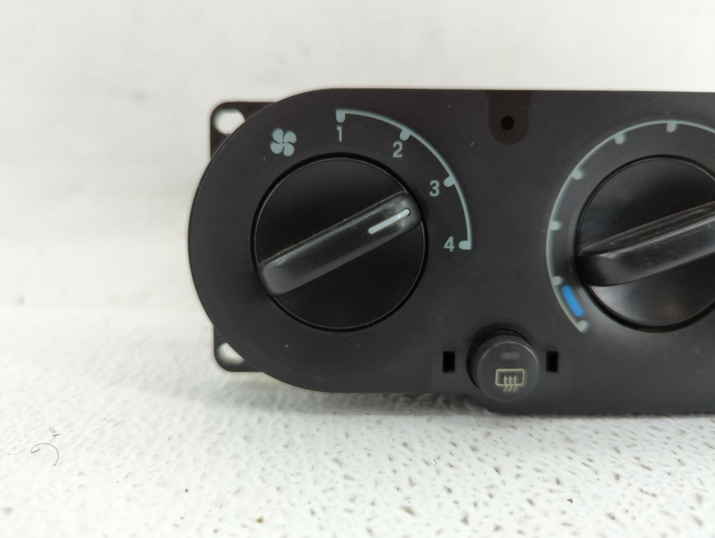 2019-2021 Kia Forte Climate Control Module Temperature AC/Heater Replacement P/N:97250-M6320WK 97250-M6310WK Fits OEM Used A