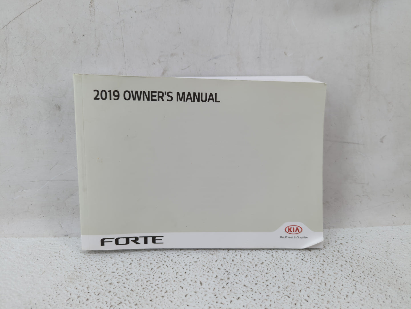 2019 Kia Forte Owners Manual Book Guide P/N:DLS4-EU8DB OEM Used Auto Parts - Oemusedautoparts1.com
