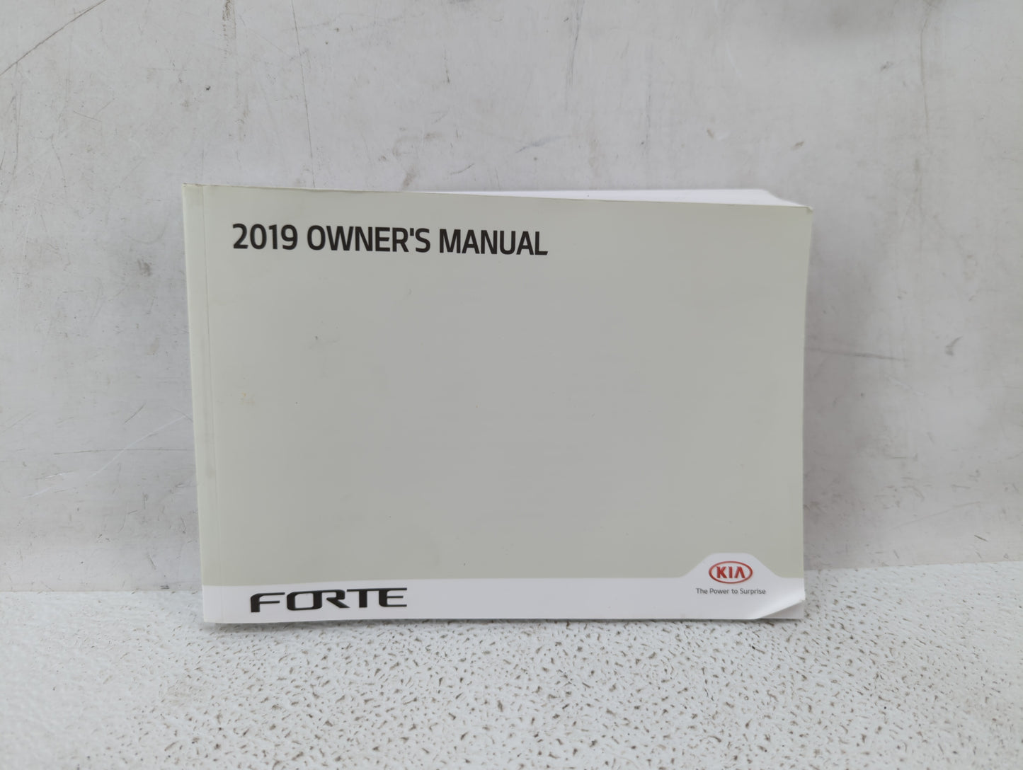 2019 Kia Forte Owners Manual Book Guide P/N:DLS4-EU8DB OEM Used Auto Parts - Oemusedautoparts1.com