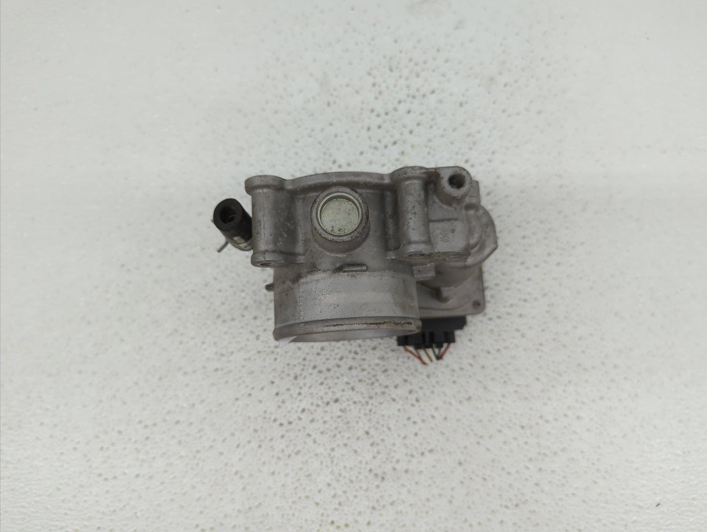 2019 Kia Forte Throttle Body P/N:35100-2E710 Fits OEM Used Auto Parts - Oemusedautoparts1.com