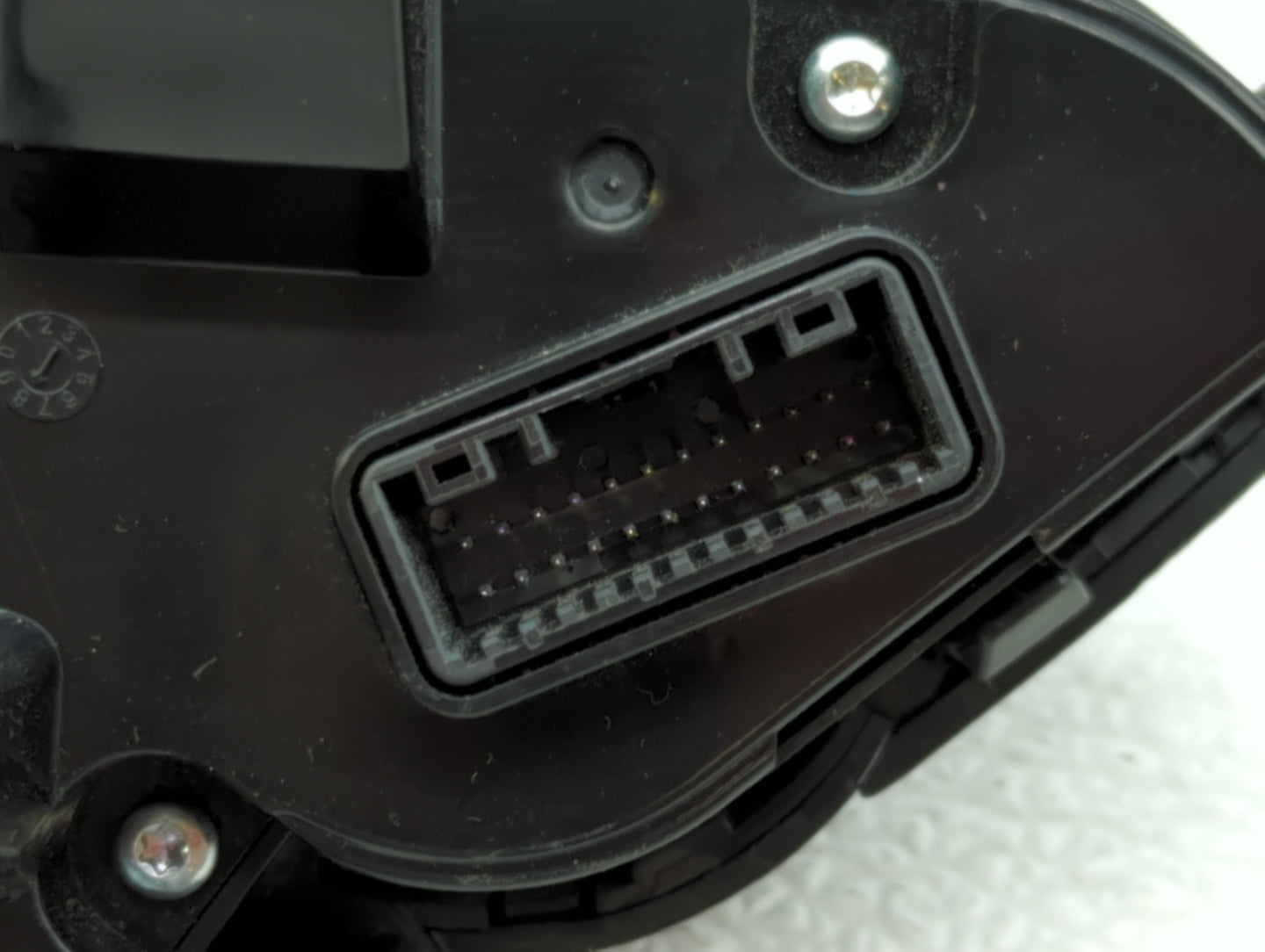 2019-2021 Kia Forte Climate Control Module Temperature AC/Heater Replacement P/N:97250-M6320WK 97250-M6310WK Fits OEM Used A