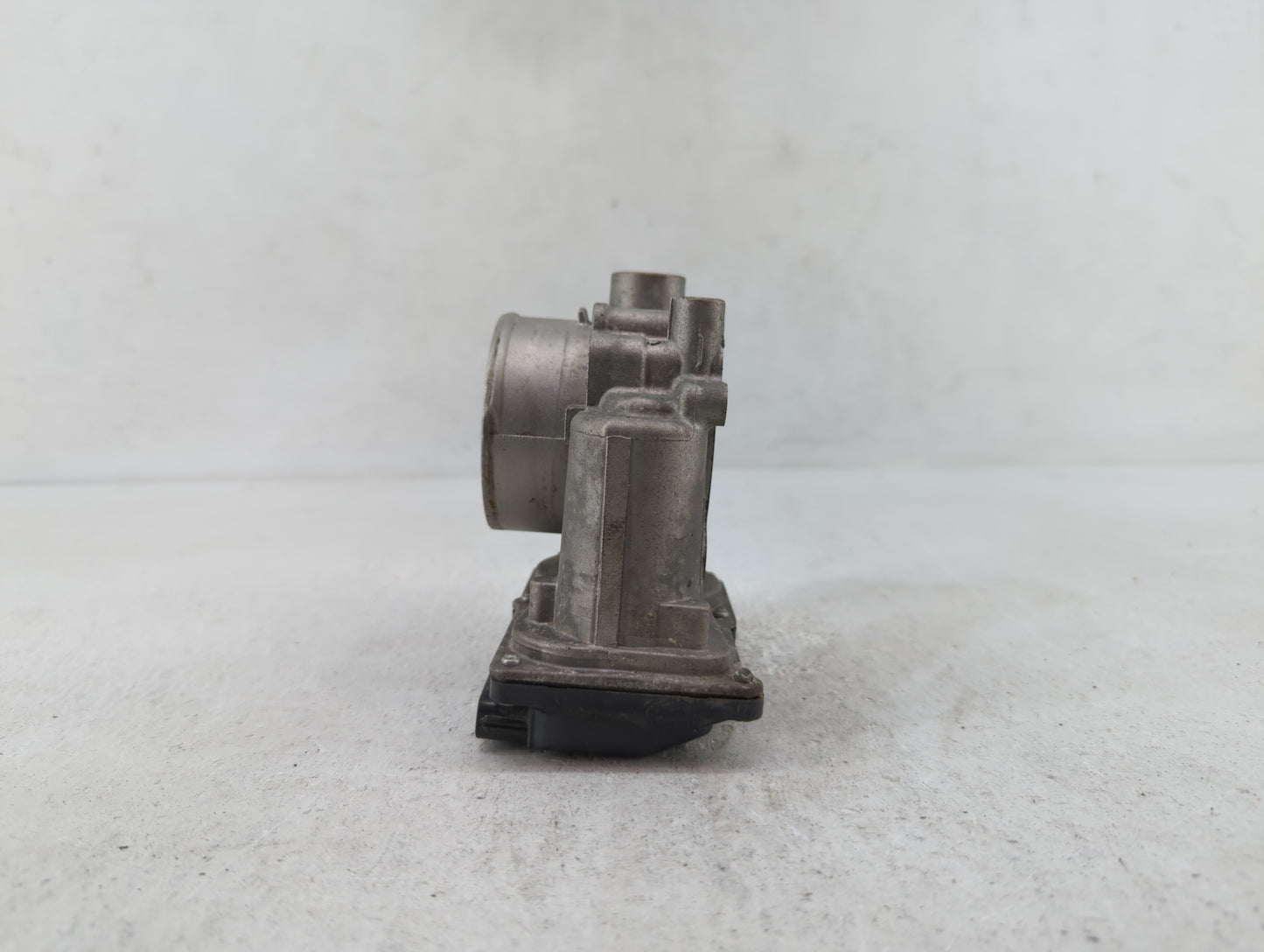 2019 Kia Forte Throttle Body P/N:35100-2E710 Fits OEM Used Auto Parts - Oemusedautoparts1.com