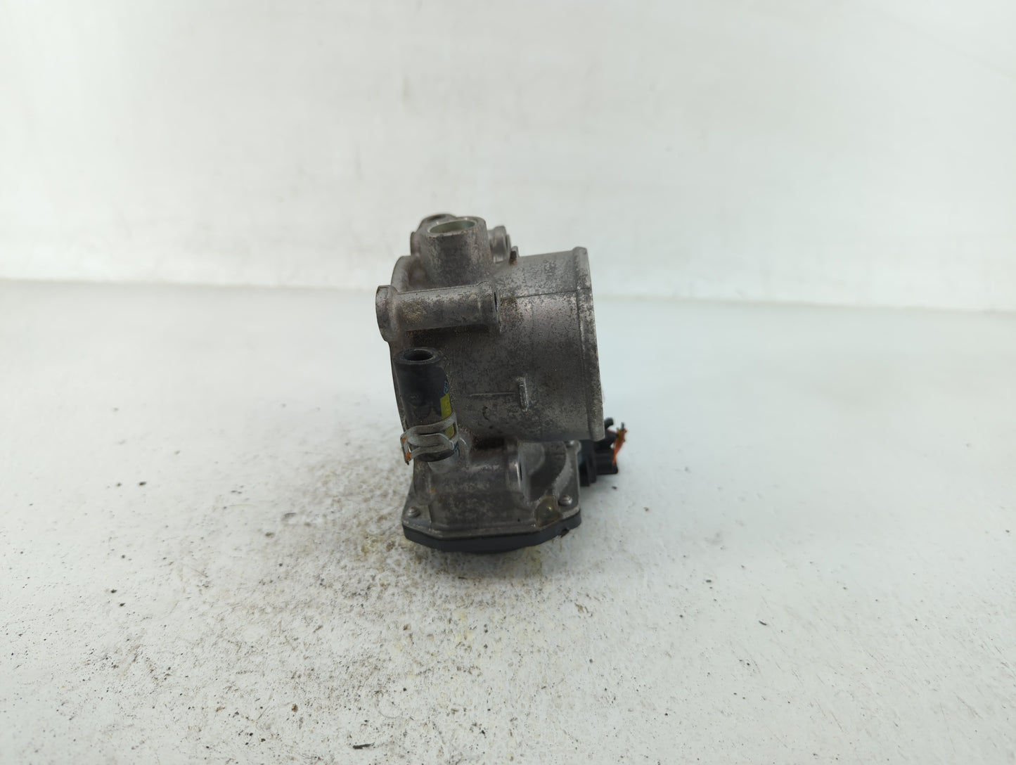 2019 Kia Forte Throttle Body P/N:35100-2E710 Fits OEM Used Auto Parts - Oemusedautoparts1.com